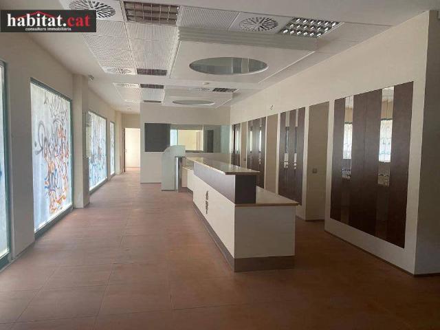 Local Comercial en venta en Cubelles