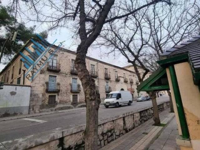 Local Comercial en venta en Cuéllar, Castilla y León