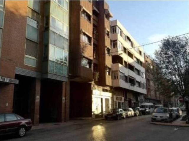Local Comercial en venta en Cuenca, Barrio de Tiradores