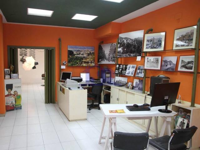 Local Comercial en venta en Cuenca, Castilla-La Mancha