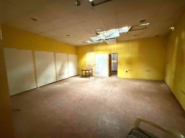 Local Comercial en venta en Cuenca, Castilla-La Mancha