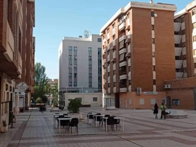 Local Comercial en venta en Barrio de Tiradores, Cuenca