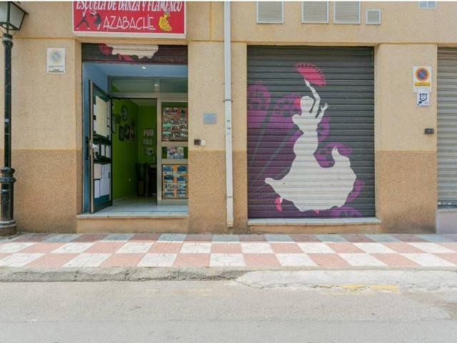 Local Comercial en venta en Cúllar Vega, Granada