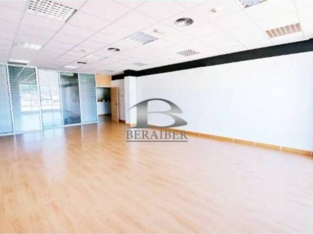 Local Comercial en venta en Derio, Guipúzcoa