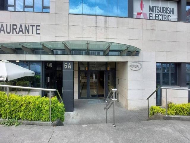 Local Comercial en venta en Derio, Guipúzcoa