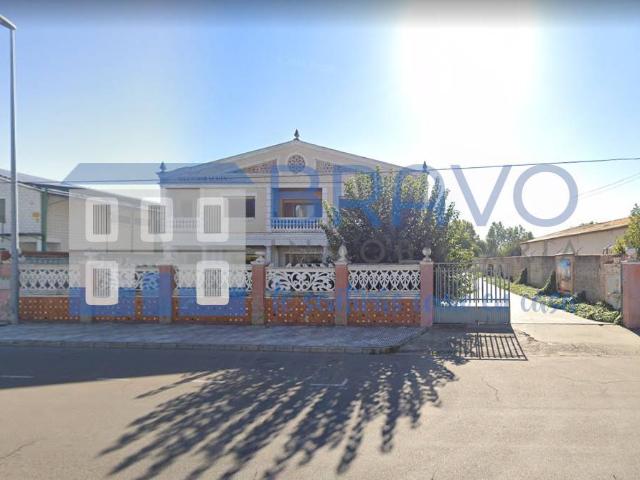 Local Comercial en venta en Don Benito