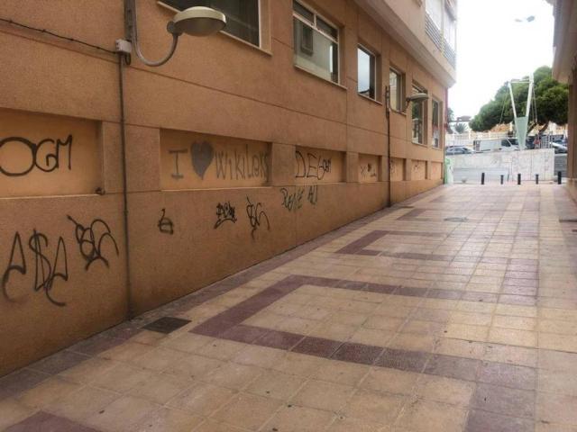 Local Comercial en venta en Urbanització L'Almadrava, l'Alacantí