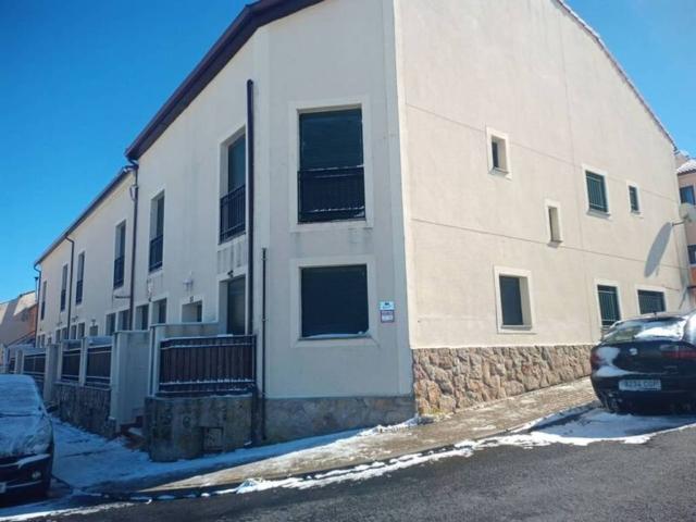 Local Comercial en venta en El Espinar, Castilla y León