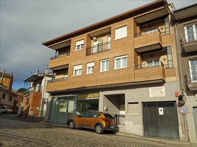 Local Comercial en venta en El Hoyo De Pinares, Castilla y León