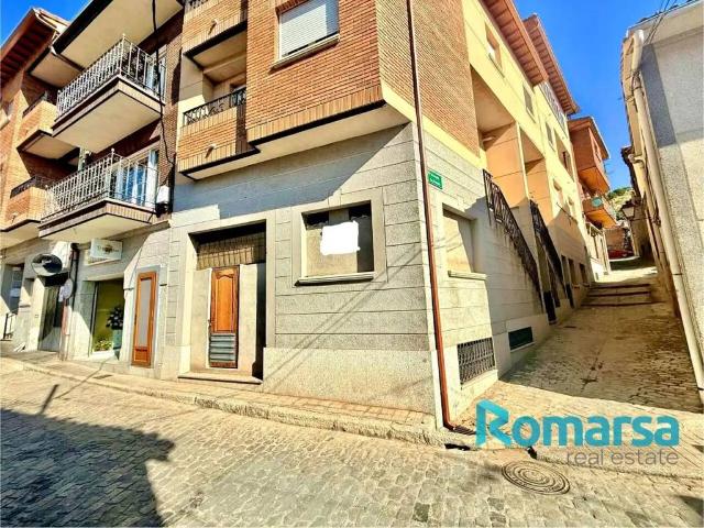 Local Comercial en venta en El Hoyo De Pinares, Castilla y León