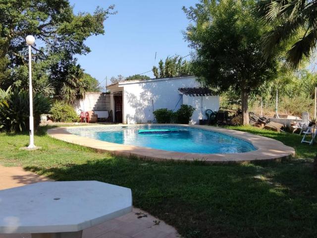 Local Comercial en venta en Dénia, les Deveses