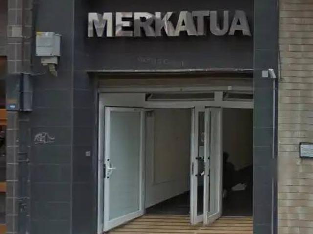 Local Comercial en venta en Astrabudua, Erandio