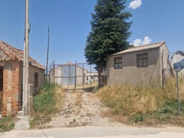 Local Comercial en venta en Escarabajosa De Cabezas, Castilla y León