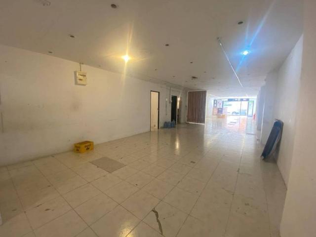 Local Comercial en venta en Esplugues De Llobregat