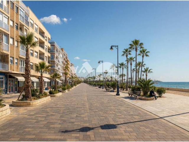 Piso en venta en Barriada Islas Canarias, Costa del Sol Occidental