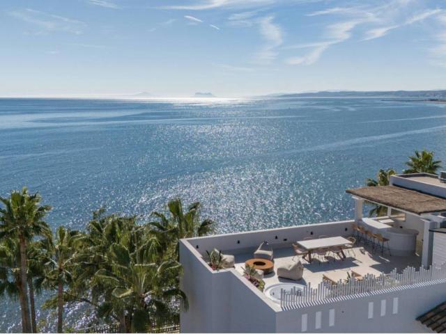 Local Comercial en venta en Estepona, Punta La Plata