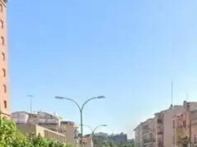 Local Comercial en venta en Figueres, Girona
