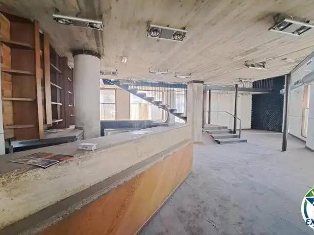 Local Comercial en venta en Figueres, Girona