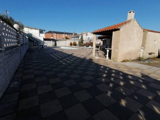 Local Comercial en venta en Fuentes De Oñoro, Castilla y León