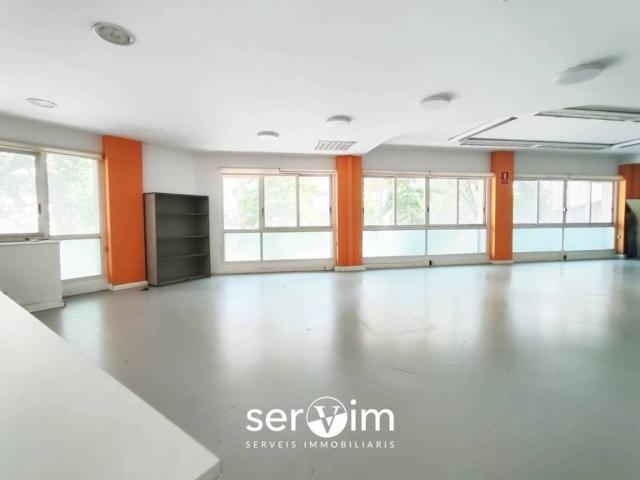 Local Comercial en venta en Eixample, Gironès