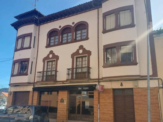 Local Comercial en venta en Grado, Asturias