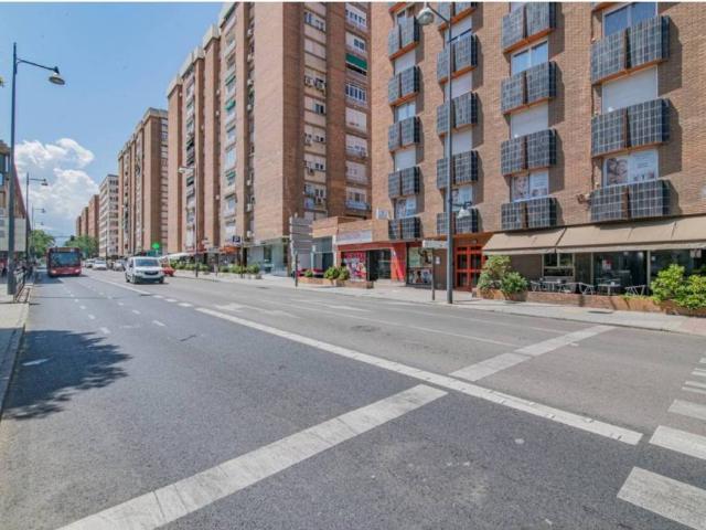 Local Comercial en venta en Genil, Comarca de la Vega de Granada