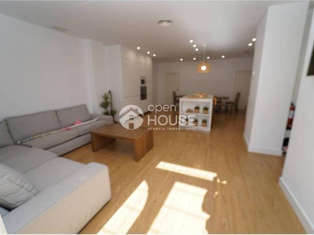 Local Comercial en venta en Genil, Comarca de la Vega de Granada