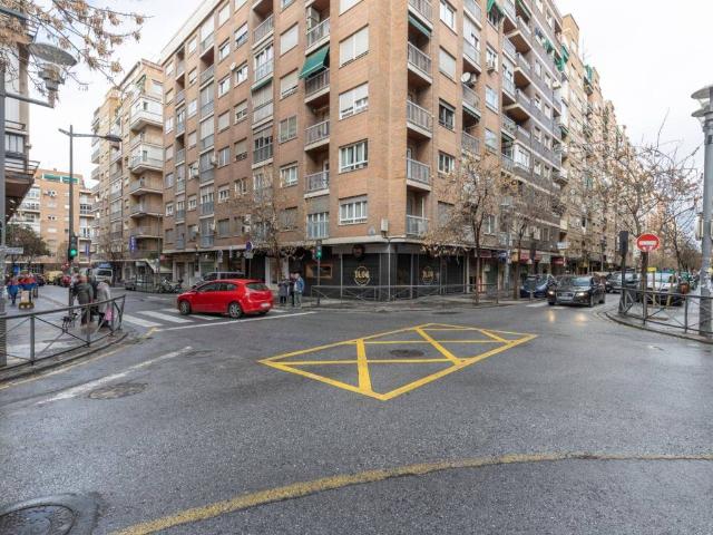Local Comercial en venta en Ronda, Comarca de la Vega de Granada