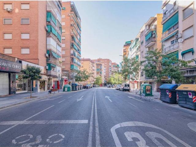 Local Comercial en venta en Comarca de la Vega de Granada, Andalucía