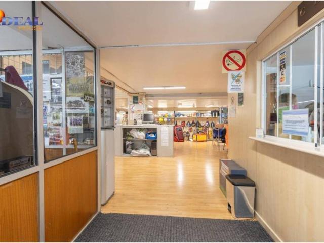 Local Comercial en venta en Comarca de la Vega de Granada, Andalucía
