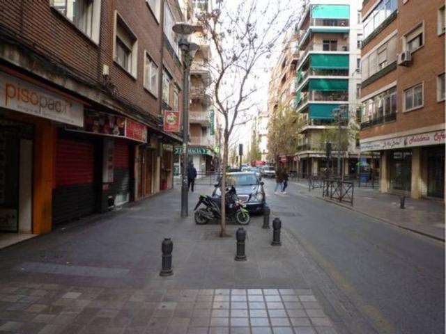 Local Comercial en venta en Ronda, Comarca de la Vega de Granada