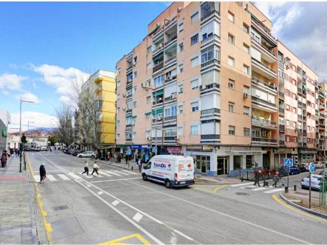 Local Comercial en venta en Granada