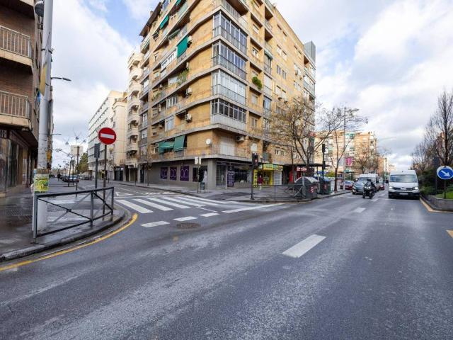 Local Comercial en venta en Ronda, Comarca de la Vega de Granada
