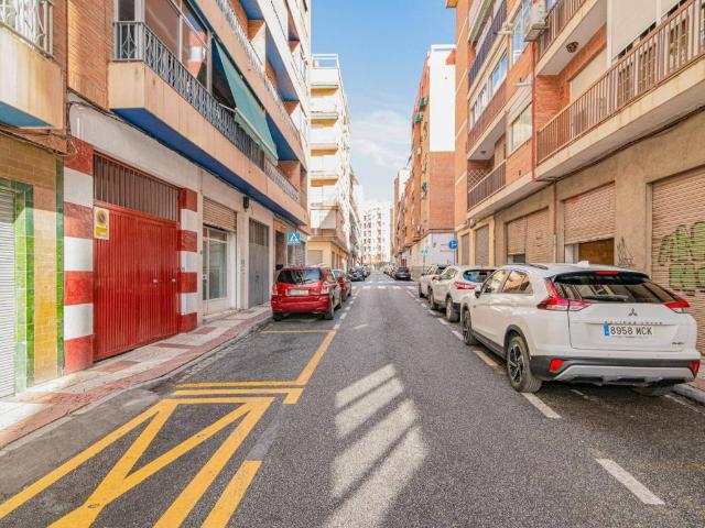 Local Comercial en venta en Ronda, Comarca de la Vega de Granada