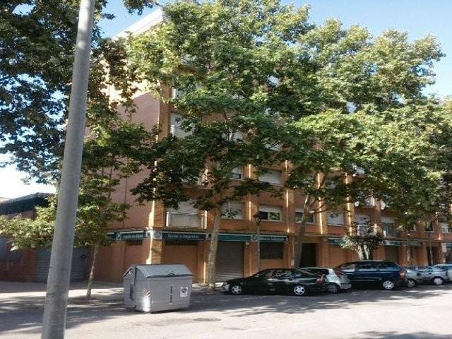 Local Comercial en venta en Tres Torres, Vallès Oriental