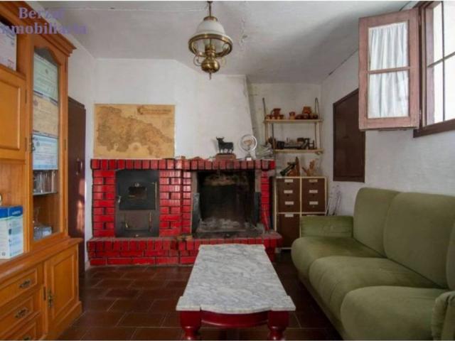 Local Comercial en venta en Hornos De Moncalvillo, La Rioja