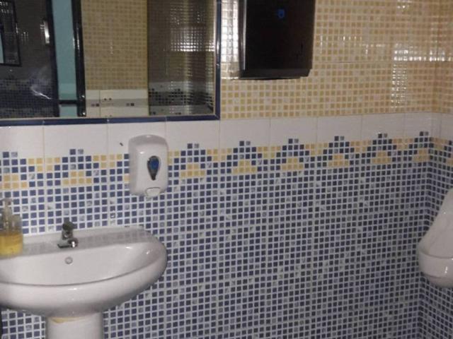 Local Comercial en venta en Comarca de Huéscar, Andalucía