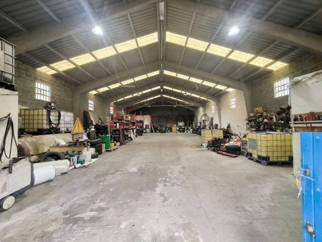 Local Comercial en venta en Illas, Asturias