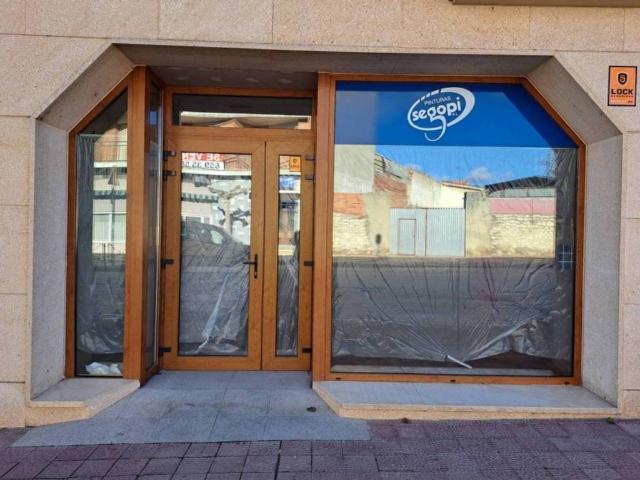 Local Comercial en venta en Íscar, Castilla y León