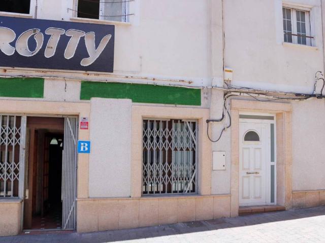 Local Comercial en venta en Íscar, Castilla y León