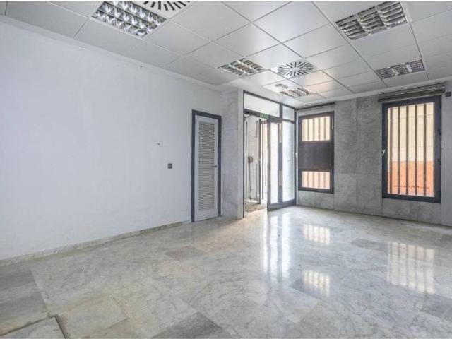 Local Comercial en venta en Comarca de Los Montes, Andalucía