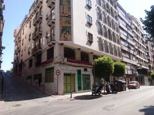 Local Comercial en venta en San Ildefonso, Jaén