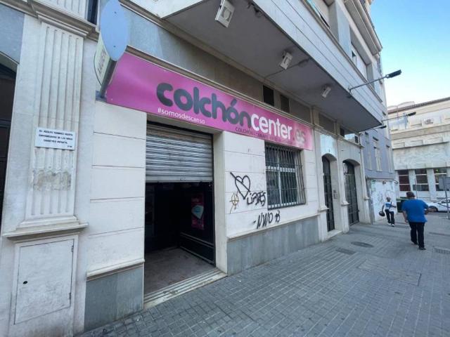 Local Comercial en venta en Las Protegidas, Jaén