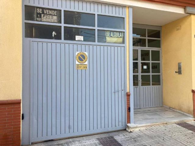 Local Comercial en venta en La Algaba, Andalucía