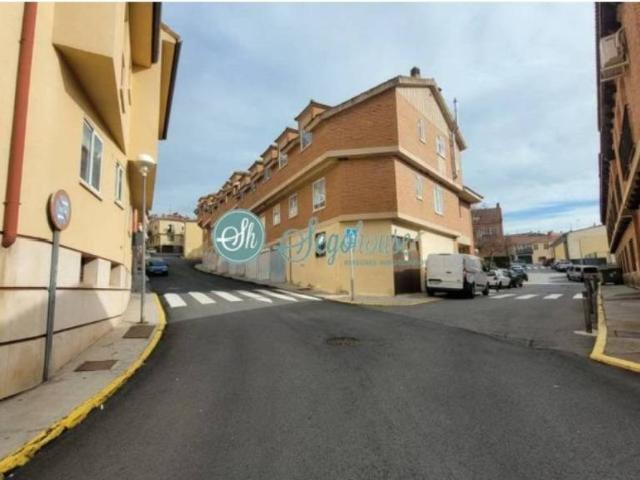 Local Comercial en venta en La Lastrilla, Castilla y León