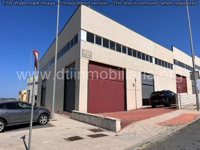 Local Comercial en venta en El Condado, Andalucía