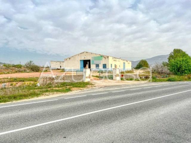 Local Comercial en venta en Cases de l'Ombria, el Vinalopó Mitjà / El Vinalopó Medio