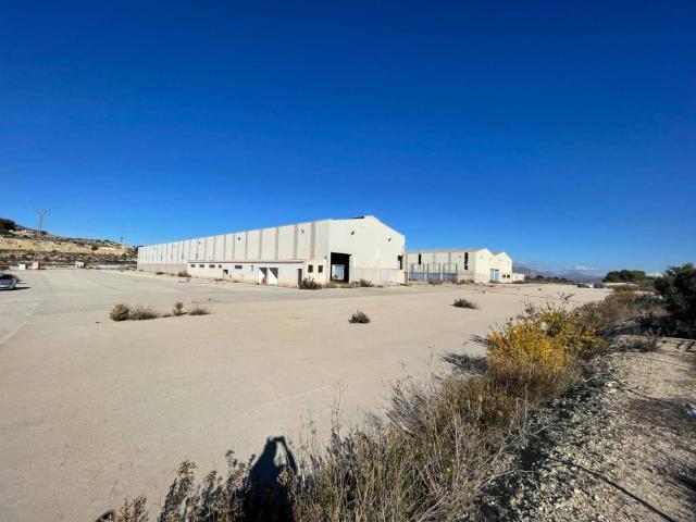 Local Comercial en venta en el Vinalopó Mitjà / El Vinalopó Medio, Valencia