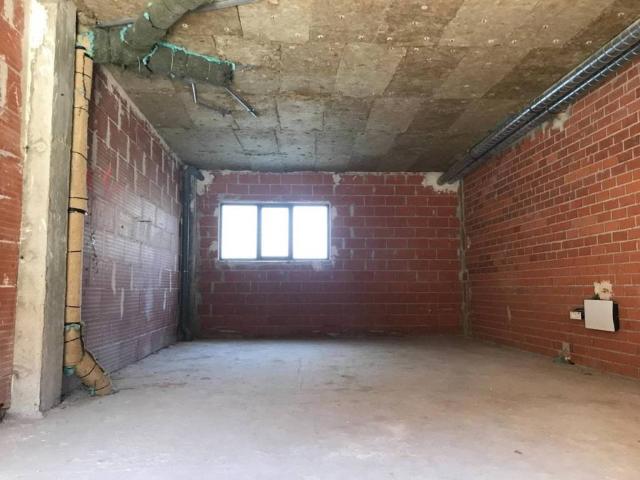 Local Comercial en venta en Laguna De Duero, Castilla y León