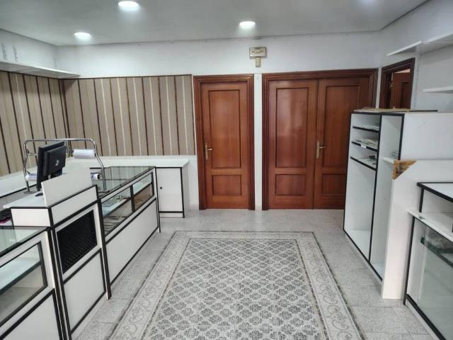 Local Comercial en venta en Laguna De Duero, Castilla y León
